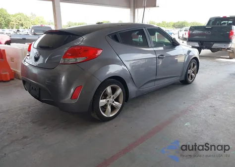 2013 Hyundai Veloster Base W/Black z USA, uszkodzony, nr VIN KMHTC6AD6DU131842